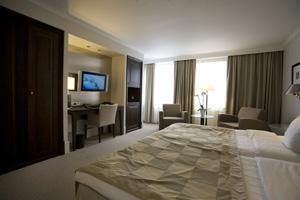 Elite Palase Hotel