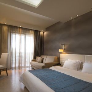 Hotel Cosmopolitan and Spa