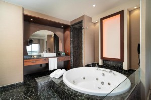 Cratos Premium Hotel