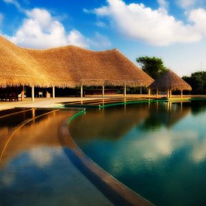 Hotel Cinnamon Island