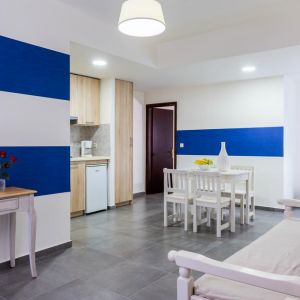 Angela Studios And Apartments Sissi