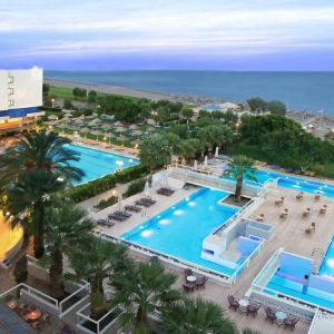 Hotel Blue Sea Beach Resort