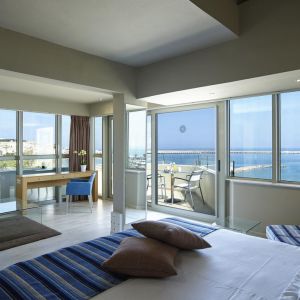 Kyma Suites Beach Hotel