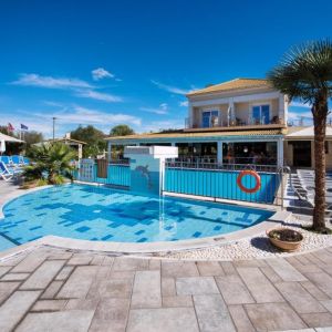 Hotel Kavos Plaza