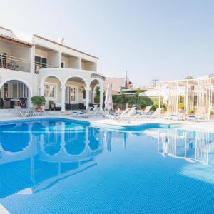 Hotel Across Opera Blue (Ex. Hotel Omiros)