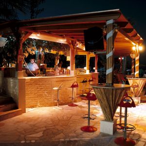 Eri Beach Hotel