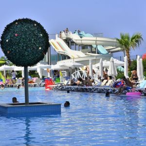Hotel White City Resort
