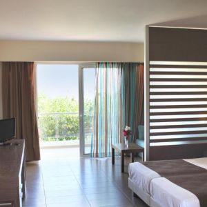 Sea Melody Beach Hotel and Apartments