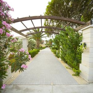 Hotel Maravel Land