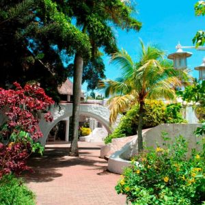 Hotel Casuarina Resort and Spa