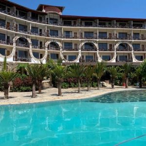 Palumbo Waves Resort