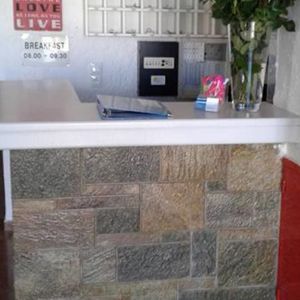 Nikos Hotel