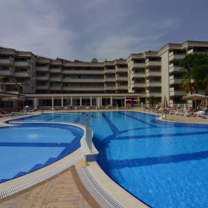 Hotel Linda Resort