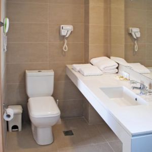 Maritimo Beach Hotel