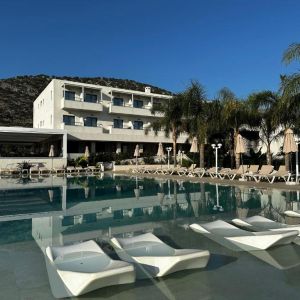 Kyknos Beach Hotel and Bungalows