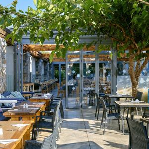 POLLIS HOTEL