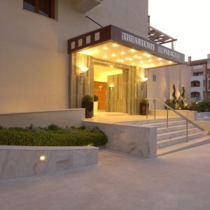 Hotel Theartemis Palace