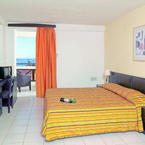 Heronissos Hotel