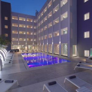 Melrose Hotel