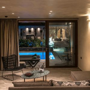 Petousis Hotel and Suites