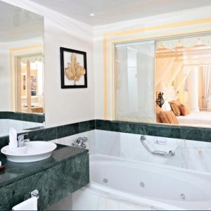 Hotel Bahia Principe Luxury Bouganville