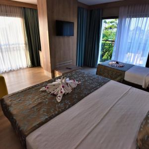 Lucida Beach Hotel