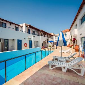 Iliana Apartments and Hotel