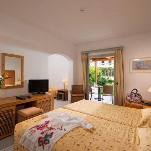 Hotel Annabelle Beach Resort