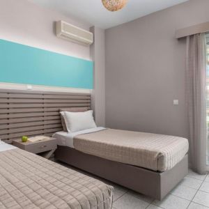 Ouzas Luxury Hotel