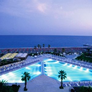 Hotel Adora Golf Resort