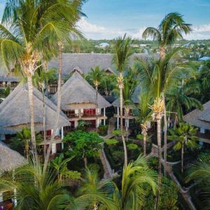Hotel AHG Waridi Beach Resort and SPA