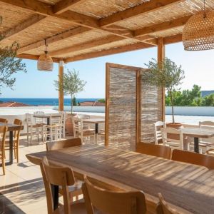 Costa Lindia Beach Resort