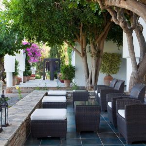 Minos Beach Art Hotel