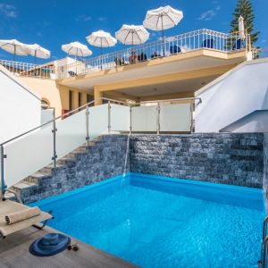 Alexander House (Agia Pelagia)