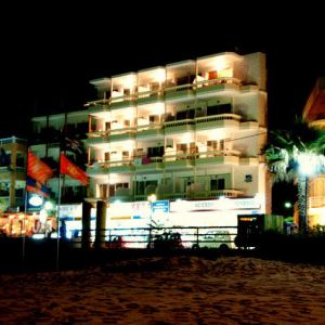 Theo Beach Hotel Apartaments