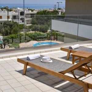 Iraklis Apartments