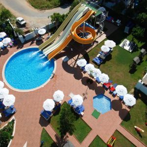Hotel Grand Zaman Garden