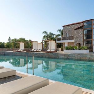 Costa Lindia Beach Resort