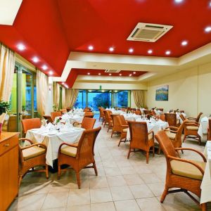 Hotel Santa Marina Plaza
