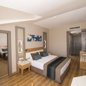 Palm World Side Resort