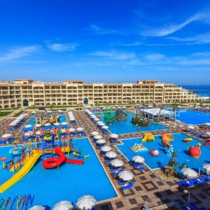 Albatros White Beach Hotel