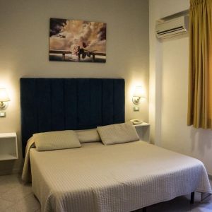 Hotel Tysandros