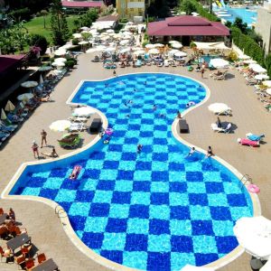 Hotel Titan Garden