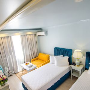 Complex Phoenicia Blue View Panoramic