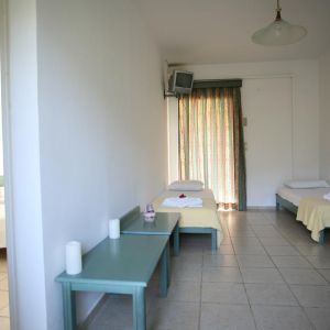 Elpis Studio Apartments