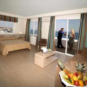 Hotel Glaros Beach