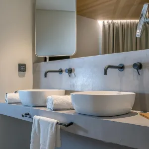 Hotel Caravel Resort and Spa
