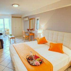 Faedra Beach Hotel