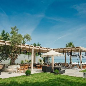 Blue Carpet Luxury Suites