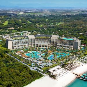 Hotel Regnum the Crown